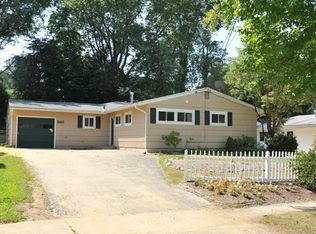 542 Bowman Dr, Kent, OH 44240