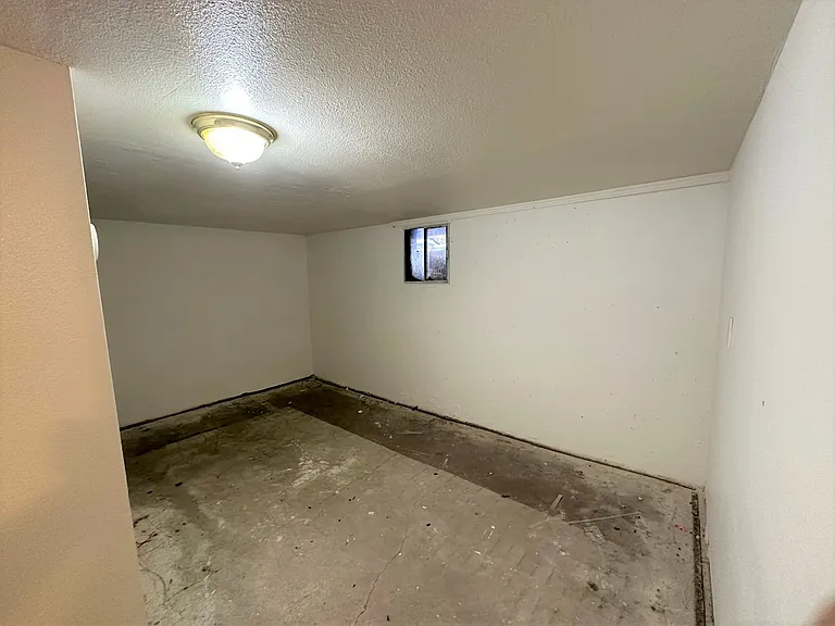 813 E Center St #A — Photo 20