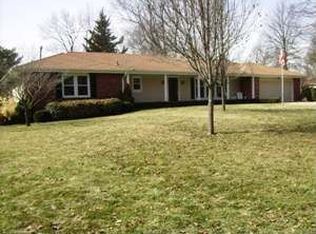 1003 Tam O Shanter Dr, Kansas City, MO 64145