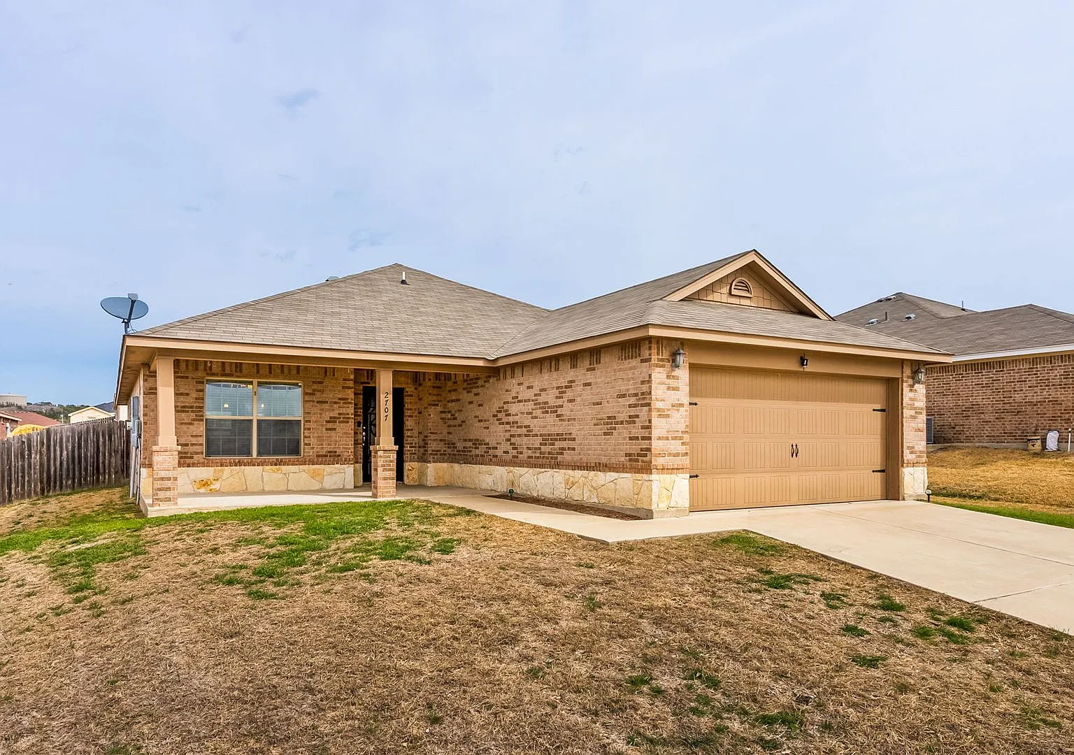2707 Camp Cooper Dr — Photo 1