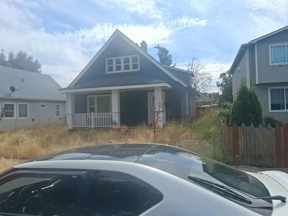 2nd image of 1609 W Augusta Ave