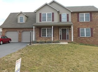 124 Granny Smith Ln, Fayetteville, PA 17222