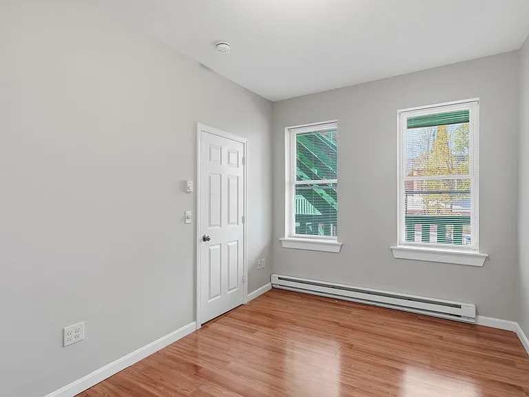 194 196 Lyman Street 53 #57-59 — Photo 8