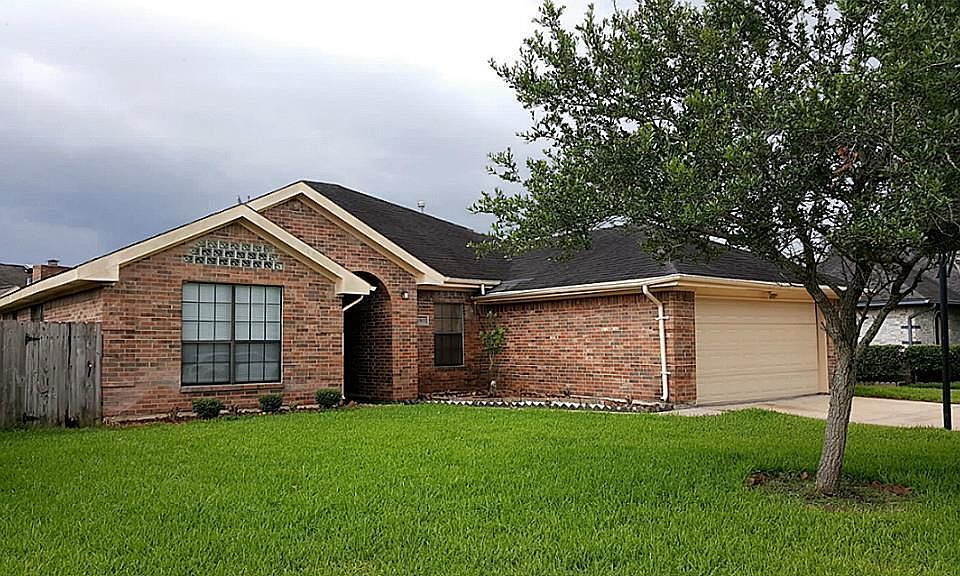 1st image of 2507 Palace Dr
