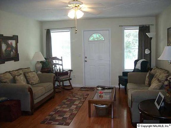 4th image of 132 Auburn Ave