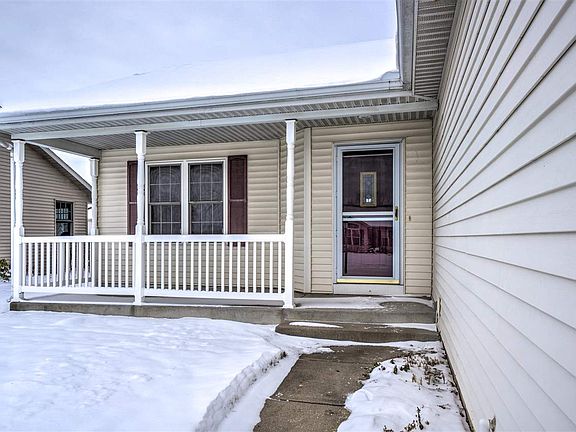 3rd image of 1903 Peace Rose Ln