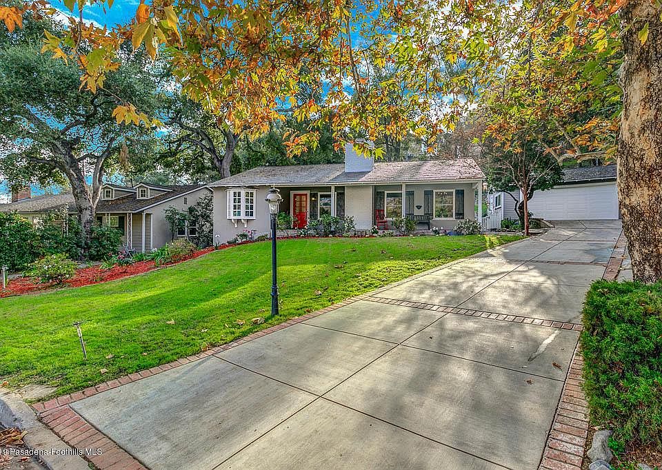 1st image of 224 Lamour Dr