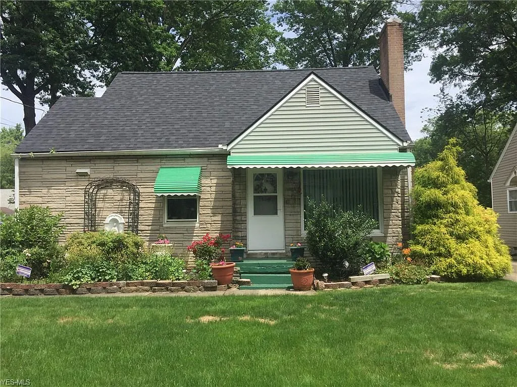 127 Wade Ave photo 1