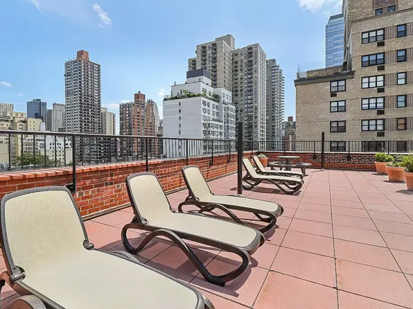 241 East 76th Street image 8 of 10