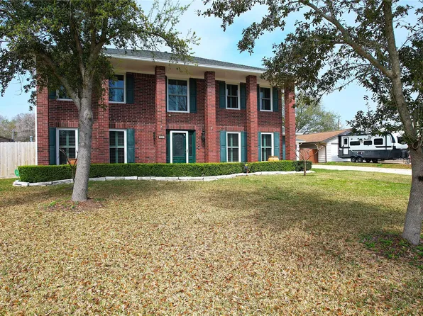 642 N Flamingo Dr, Seabrook, TX 77586