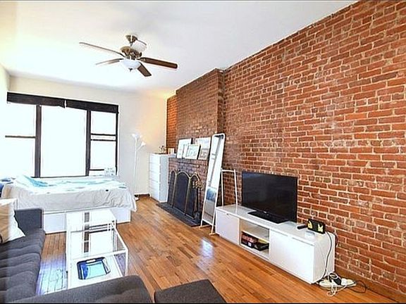 5th image of 253 W 76th St #33