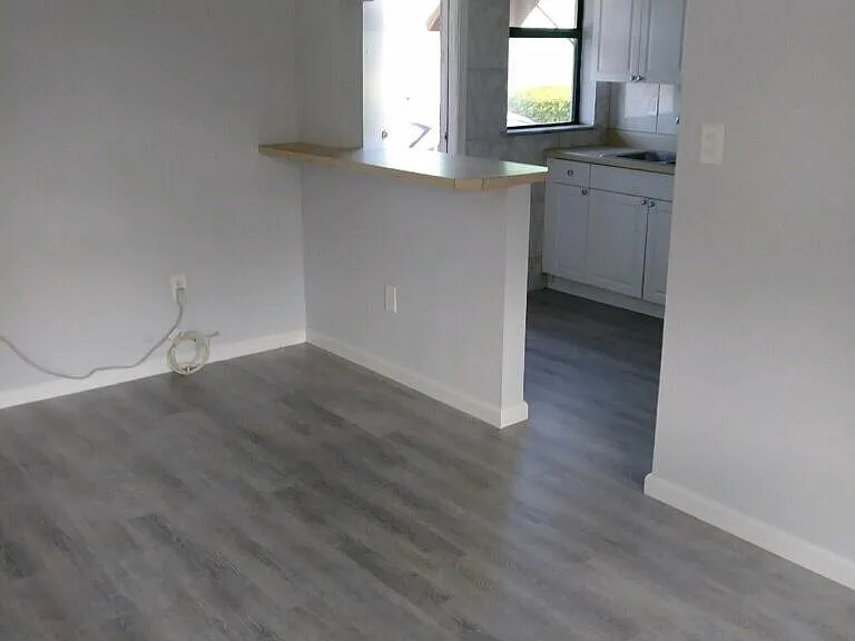 2432 Taylor St #4 — Photo 1