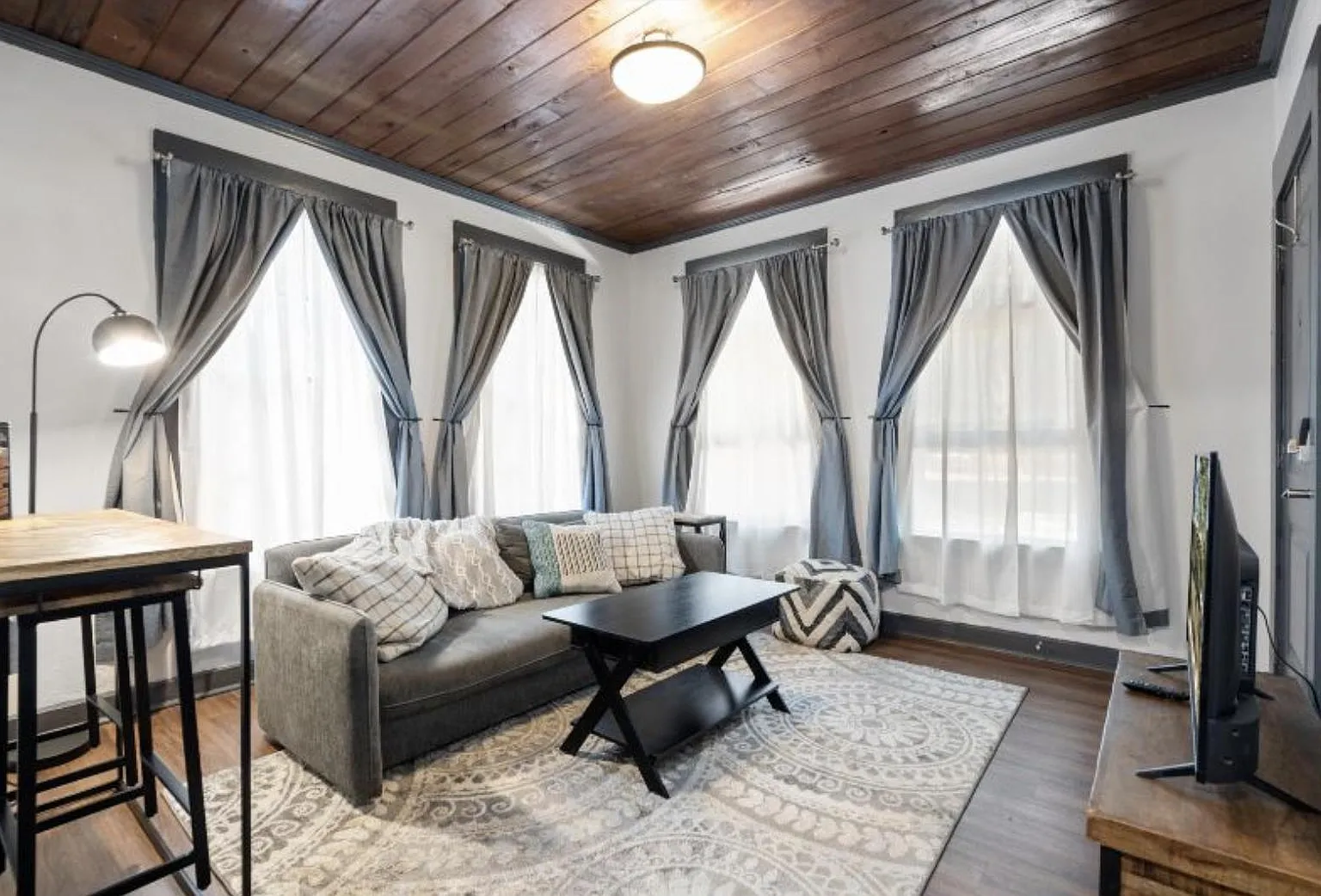 1 bed, 600 sqft, $1,150 — Photo 4