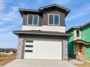 15 S Vincent Gate, Sylvan Lake, AB T4S 0V7