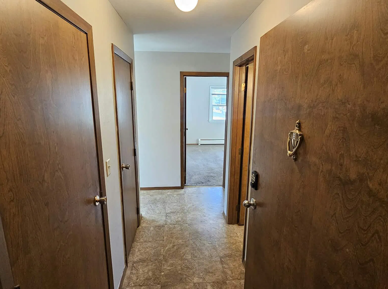 1 bed, 460 sqft, $650 — Photo 1