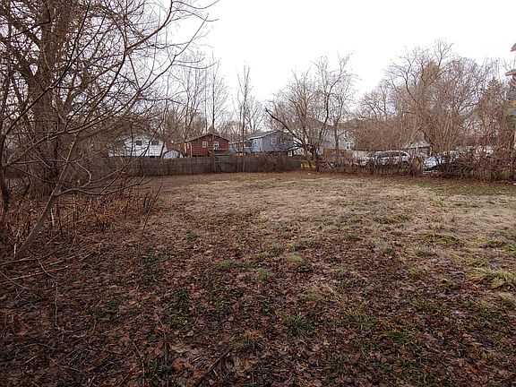 4th image of 171 W Calthrop Ave