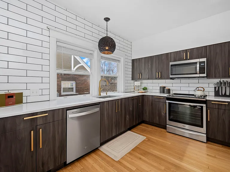 701 Mathews St #A — Photo 6