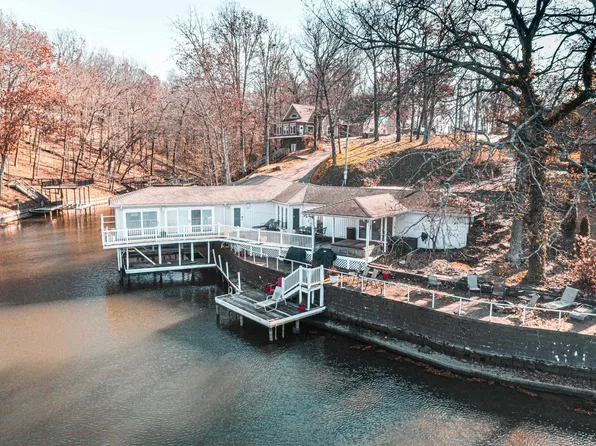 114 Lakeview Shores Dr, Muscle Shoals, AL 35661