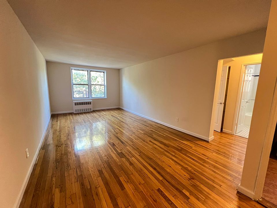 1st image of 14202 84th Dr APT 3E