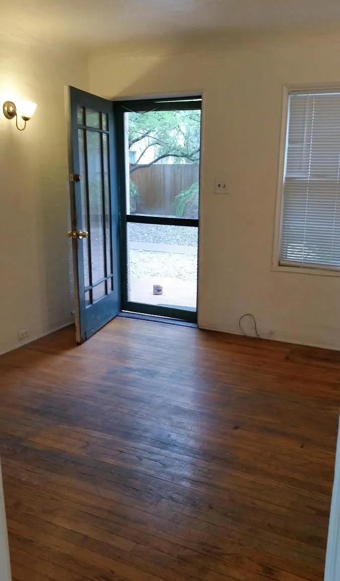 1 bed, 500 sqft, $695 — Photo 2