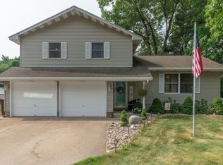 1347 Robin Rd, Muskegon, MI 49445