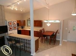 14182 Loveland St, Livonia, MI 48154