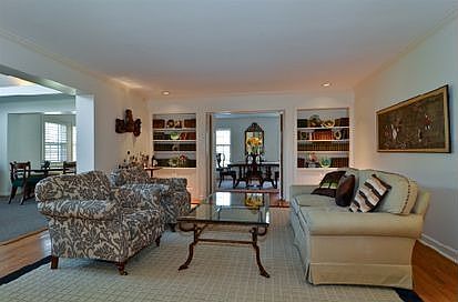 4th image of 184 Oak Knoll Ter