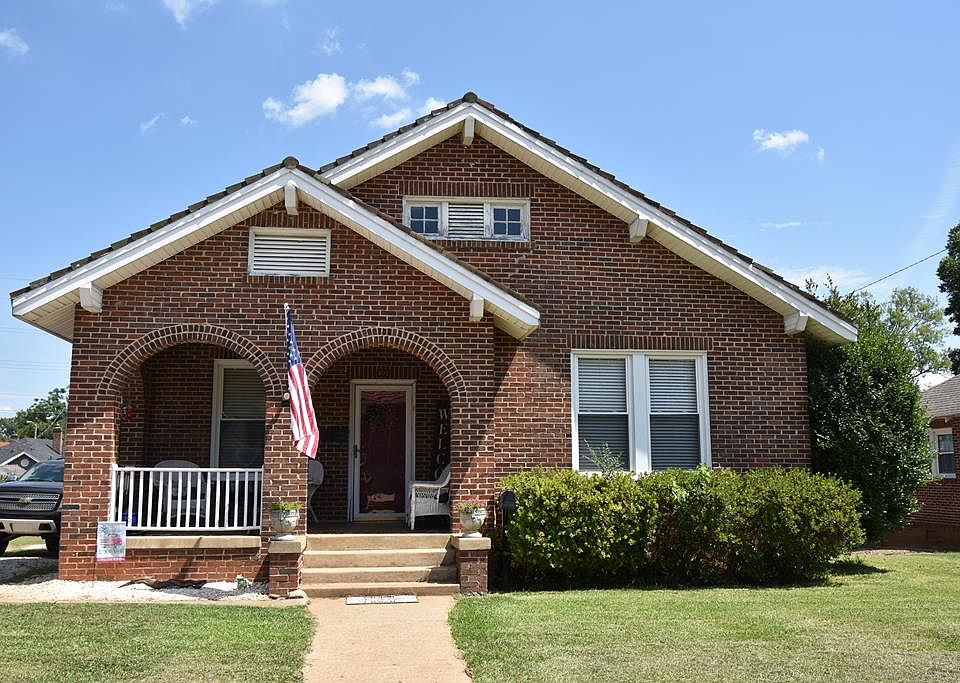 1st image of 407 Morgan Ave