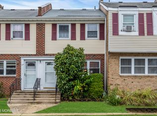 102 Primrose Ln, Brick, NJ 08724