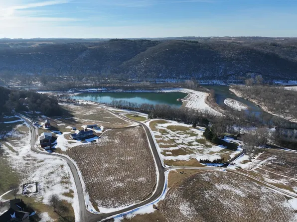 34760 Fawn Dr, Lanesboro, MN 55949