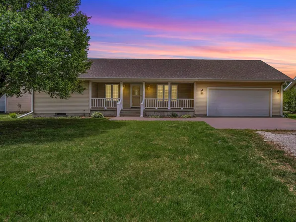 211 N Santa Fe St, Galva, KS 67443