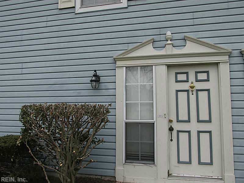 1st image of 211 Attwick Ct