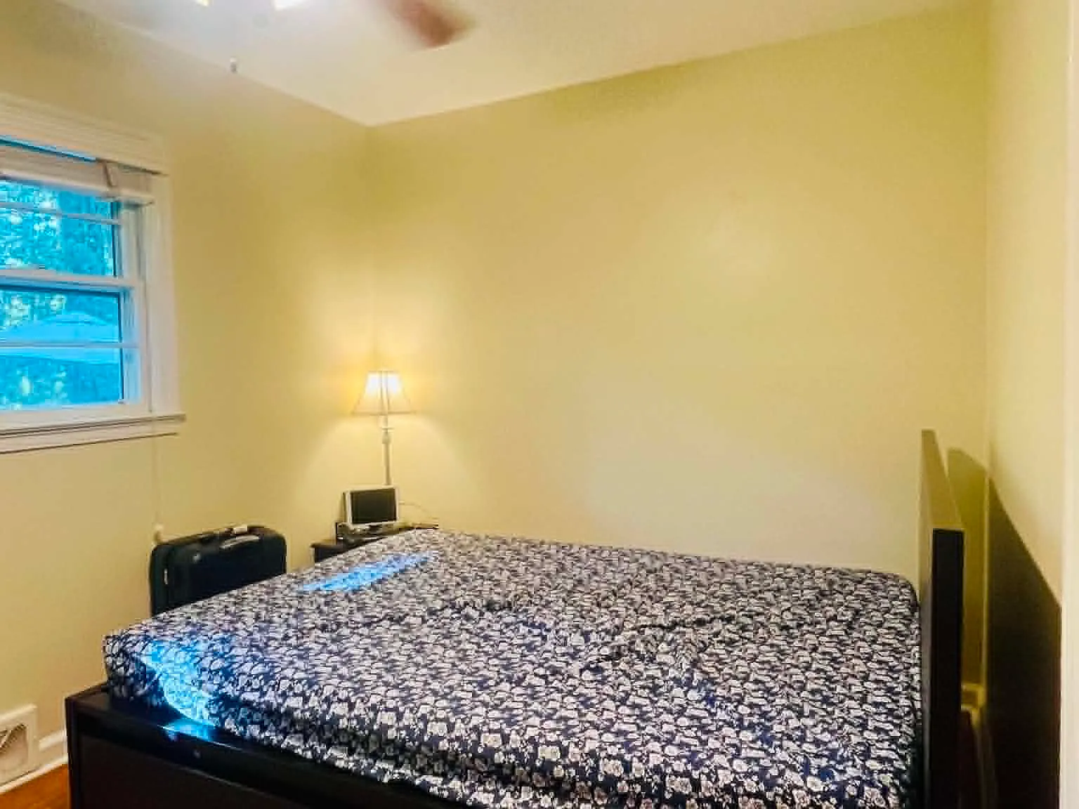 3 bed, 1080 sqft, $1,000 — Photo 1
