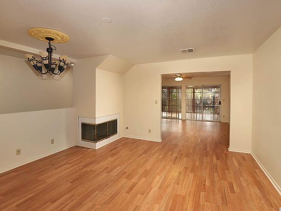 5th image of 10663 Mather Ave