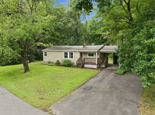 36 Silver Lake Dr, Agawam, MA 01001