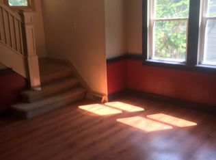 408 Easton Rd, Riegelsville, PA 18077