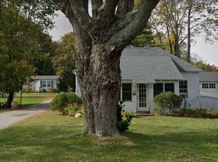 147 Washington Ave, Riverhead, NY 11901