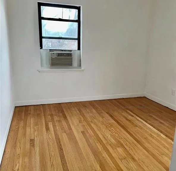 7 Bond St — Photo 5