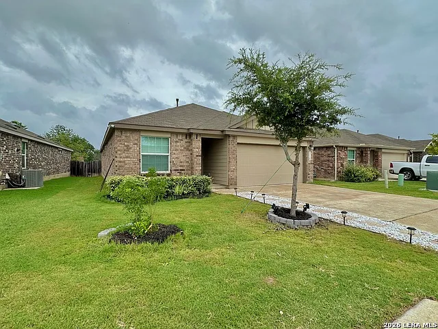 9210 Landa Fls — Photo 2