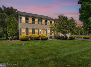 61 Cliffwood Dr, Allentown, NJ 08501