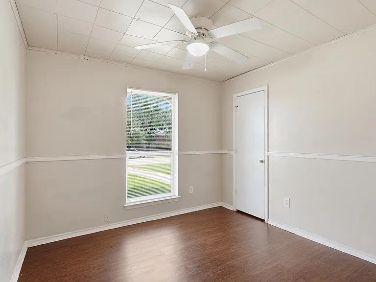 1373 Oakbluff Dr — Photo 13
