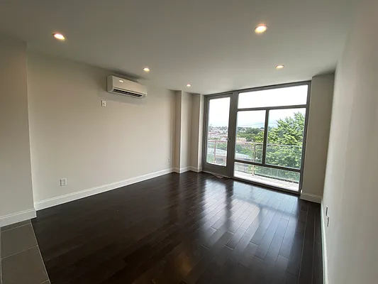 Rented by Nooklyn NYC LLC | media 24