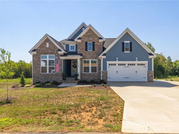 7789 Chadding Dr, Oak Ridge, NC 27310