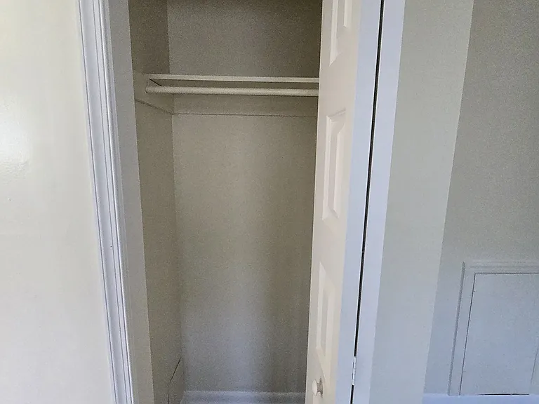 1814 Williamsburg Rd #10 — Photo 11
