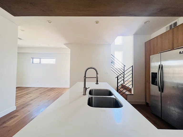 250 S Burlington Ave #250 — Photo 29