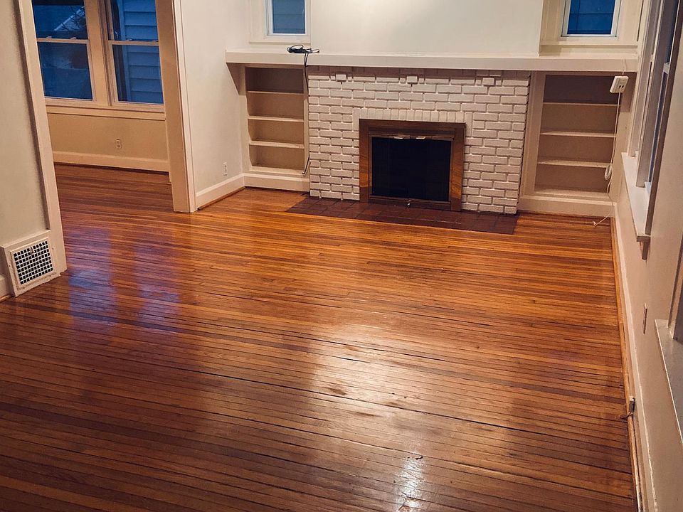 2nd image of 1582 Orchard Grove Ave #2