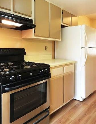 4th image of 6234 Acropolis Dr SE