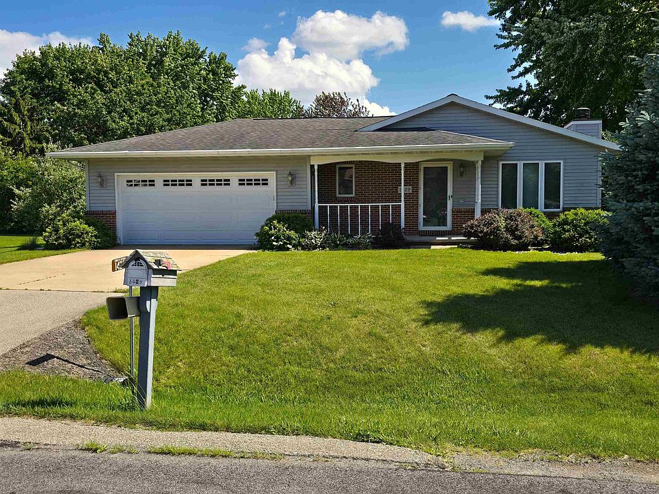 1st image of 1429 Ridgeway Dr