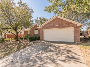 6110 Silkcrest Trl, Arlington, TX 76017