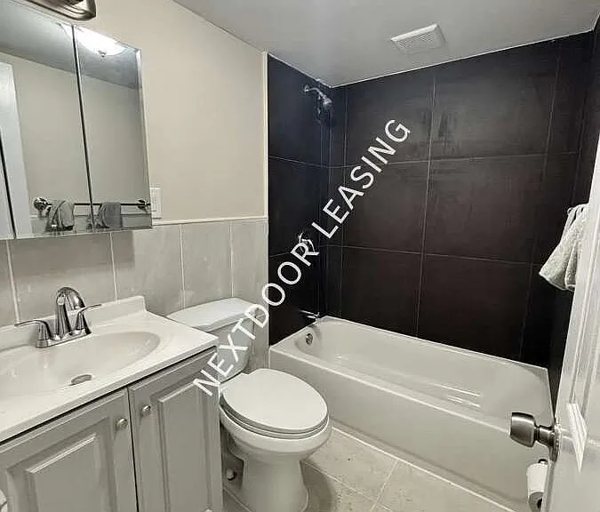 179 Ellis Ave #G1M — Photo 3
